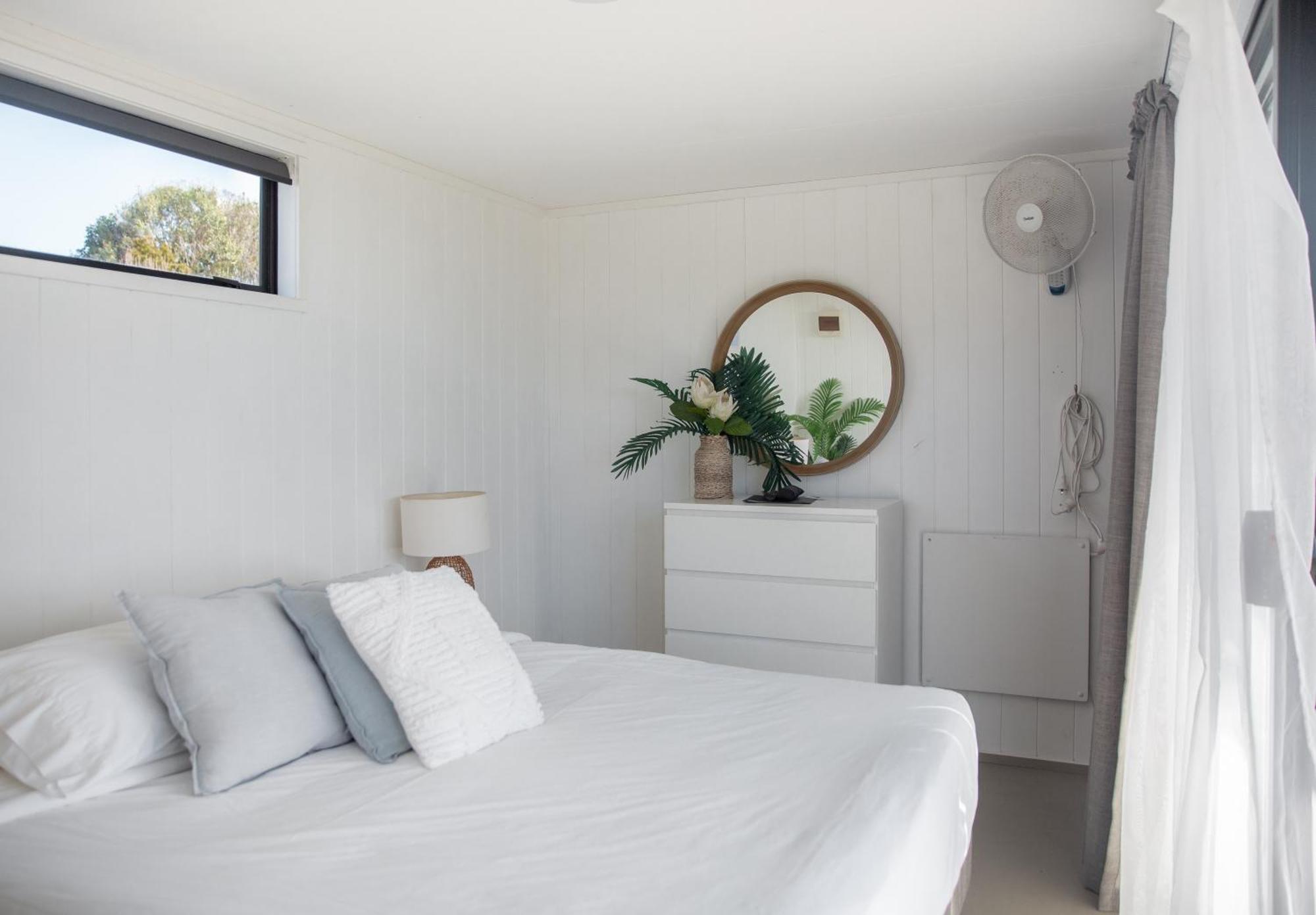 Aotearoa Surf Eco Pods Hotell Te Arai Exteriör bild