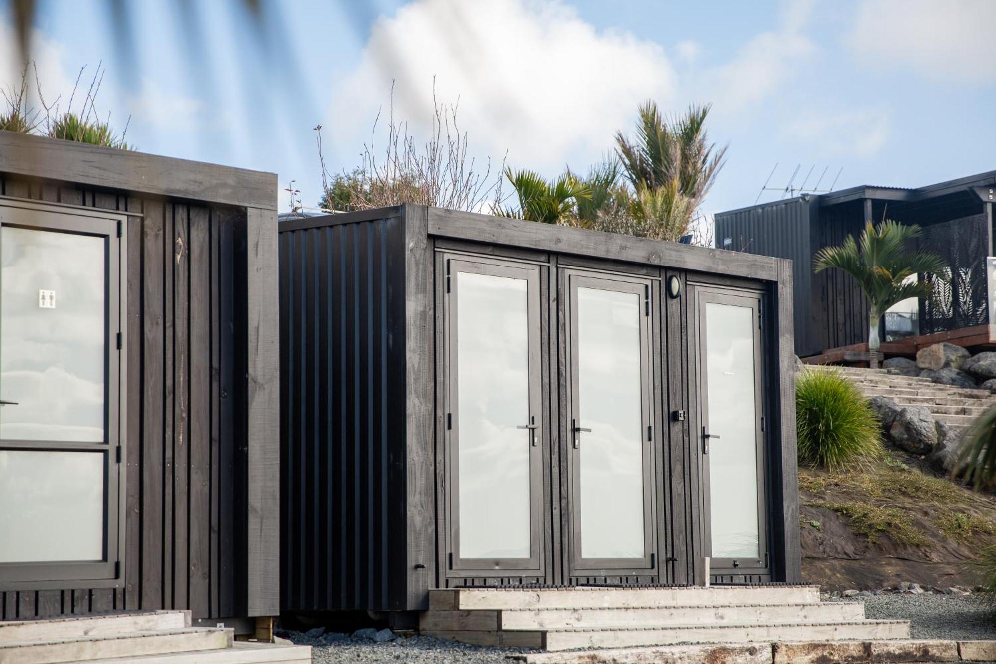 Aotearoa Surf Eco Pods Hotell Te Arai Exteriör bild