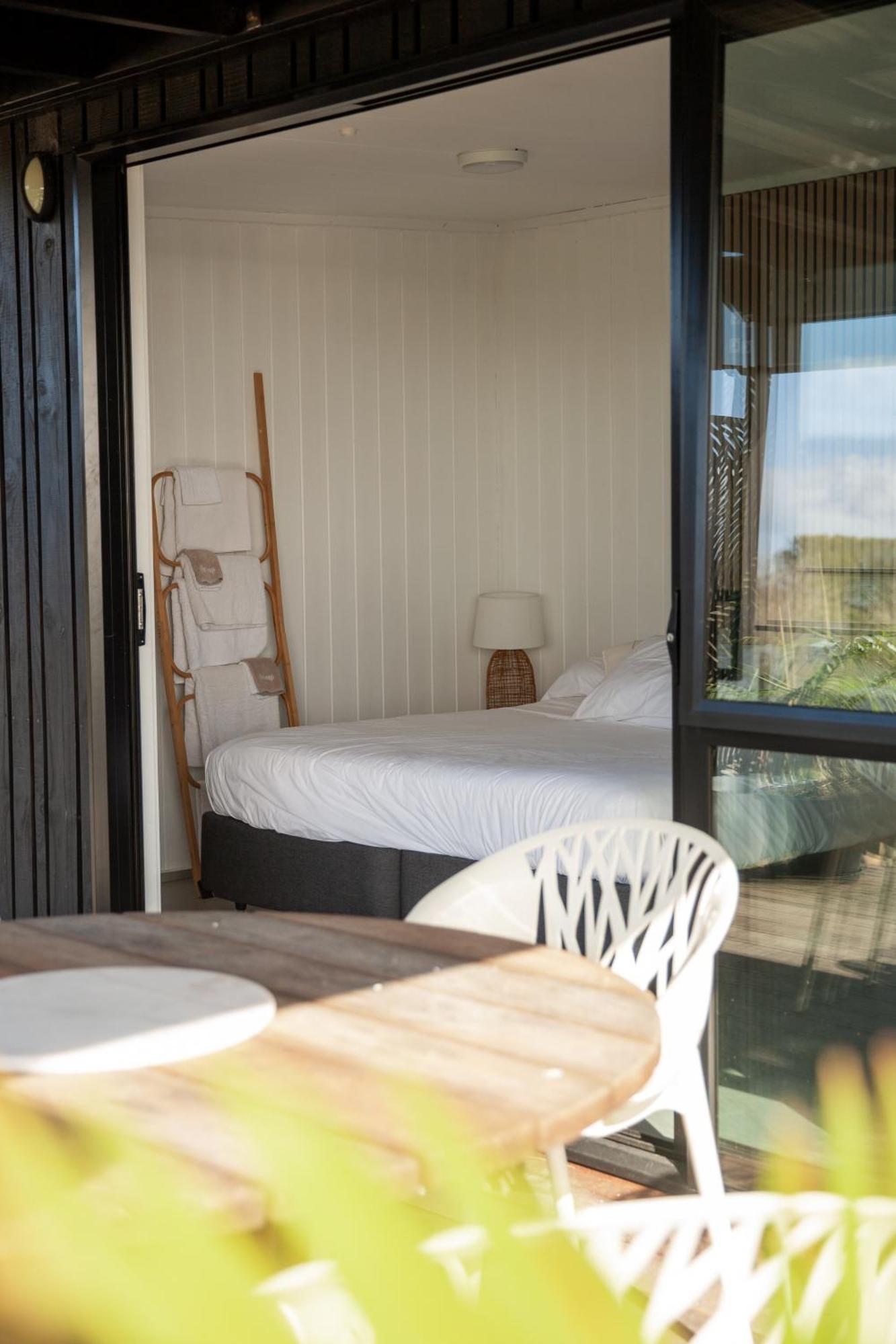 Aotearoa Surf Eco Pods Hotell Te Arai Exteriör bild