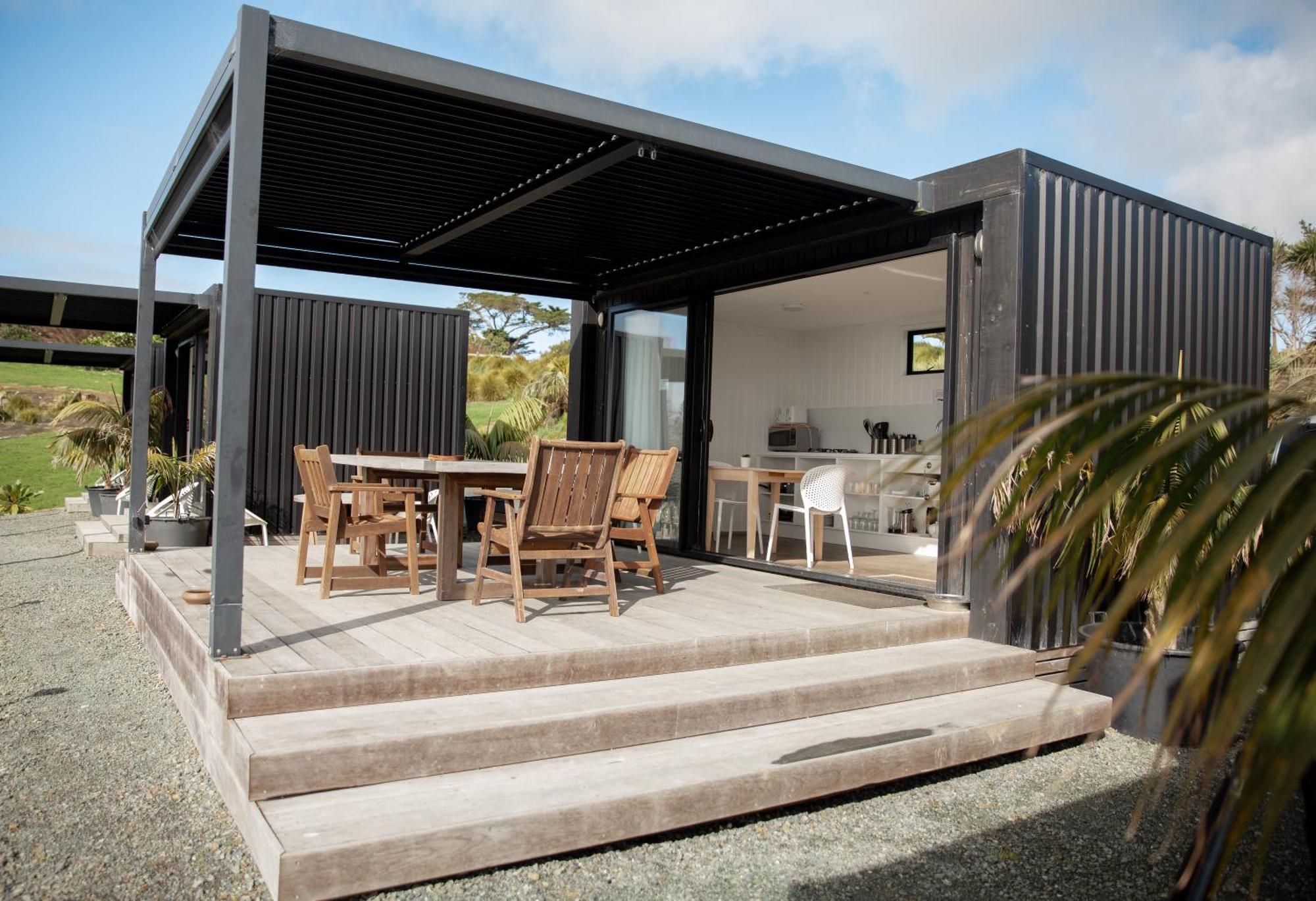 Aotearoa Surf Eco Pods Hotell Te Arai Exteriör bild
