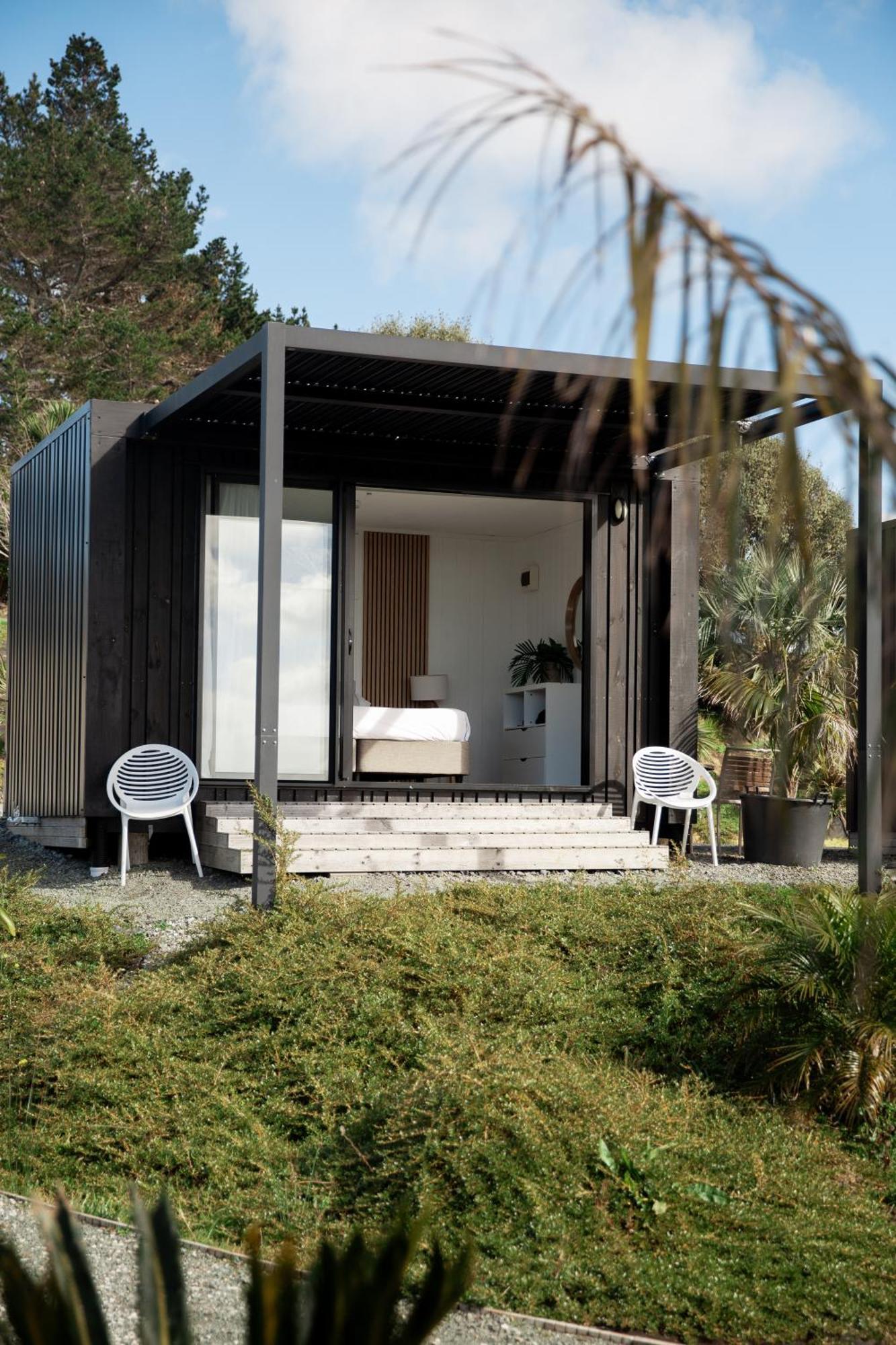 Aotearoa Surf Eco Pods Hotell Te Arai Exteriör bild